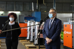 Wizyta wiceministra Rodziny, Pracy i Polityki Społecznej Stanisława Szweda oraz wicewojewody śląskiego Jana Chrząszcza w Pszczynie /fot. A. Księżnik/
