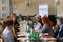 Fotogaleria składająca się z kilku zdjęć z posiedzenia plenarnego Wojewódzkiej Rady Dialogu Społecznego/fot. A. Kucharzewska