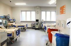 Galeria zdjęć z otwarcia nowoczesnego OIOMu w szpitalu MSWiA w Katowicach /fot. A. Karendał/