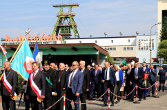 Galeria zdjęć z obchodów w Jastrzębiu-Zdroju z udziałem premiera Mateusza Morawieckiego oraz wojewody Jarosława Wieczorka /fot. A. Karendał/