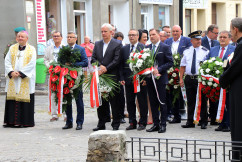 Galeria zdjęć z obchodów powstania NSZZ „Solidarność” oraz rocznicy pierwszego na Górnym Śląsku strajku w fabryce „Fazos” w Tarnowskich Górach /fot. A. Karendał/
