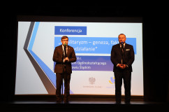 Galeria zdjęć z konferencji w Wodzisławiu Śląskim pn. „Totalitaryzm – geneza, fakty, przeciwdziałanie” /fot. Anna Karendał/