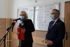 Wizyta wiceministra Rodziny, Pracy i Polityki Społecznej Stanisława Szweda oraz wicewojewody śląskiego Jana Chrząszcza w Pszczynie /fot. A. Księżnik/
