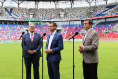 Wizyta premiera Mateusza Morawieckiego na Stadionie im. Ernesta Pohla w Zabrzu /fot. A. Księżnik/