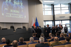 Obchody z okazji 100. rocznicy utworzenia Policji Województwa Śląskiego i przyłączenia części Górnego Śląska do Polski - wręczanie odznaczeń /fot. B. Szwedowski/