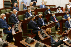 Galeria składająca się ze zdjęć z uroczystego spotkania z okazji 100. rocznicy III Powstania Śląskiego z udziałem wojewody śląskiego i wojewody opolskiego/fot. B. Szwedowski