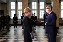 Wręczenie odznaczeń państwowym pracownikom służby zdrowia /fot. A. Księżnik/