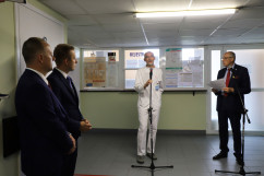 Galeria zdjęć z uroczystego przekazania nowego mammografu dla szpitala w Jaworznie /fot. A. Księżnik/