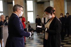 Wręczenie odznaczeń państwowym pracownikom służby zdrowia /fot. A. Księżnik/