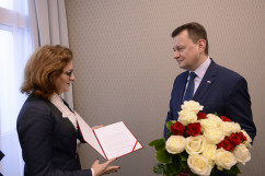 Galeria zdjęć ze spotkania wojewodów z byłym i obecnym szefem MSWiA w Warszawie /fot. MSWiA/