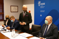Przemawia prezes KSSE dr Janusz Michałek./fot. A. Kucharzewska/