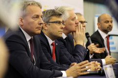 Fotogaleria ze zdjęciami z pierwszego dnia VII Europejskiego Kongresu Małych i Średnich Przedsiębiorstw z udziałem m.in. wicepremiera Jarosława Gowina i wojewody Jarosława Wieczorka /fot. A. Karendał/