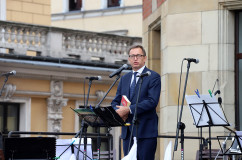 Galeria zdjęć z obchodów powstania NSZZ „Solidarność” oraz rocznicy pierwszego na Górnym Śląsku strajku w fabryce „Fazos” w Tarnowskich Górach /fot. A. Karendał/
