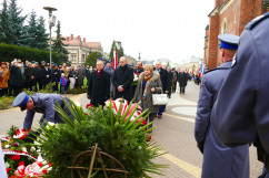 Odsłonięcie pomnika poświęconego funkcjonariuszom służb mundurowych oraz urzędnikom państwowym i samorządowym w Sosnowcu.