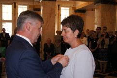 Fotogaleria z uroczystości wręczenia odznaczeń w Westybulu Śląskiego Urzędu Wojewódzkiego w Katowicach / zdjęcia: I. Matuszewska