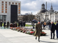 Uroczyste obchody 12. rocznicy katastrofy smoleńskiej -  Pomnik Ofiar Tragedii Smoleńskiej /fot.ŚUW/