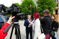 Uroczysty apel z okazji Dnia Flagi Rzeczypospolitej Polskiej