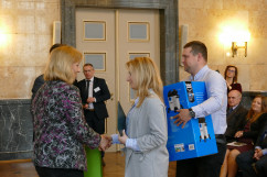 Zdjęcia z uroczystego finału regionalnego XVII Ogólnopolskiego Konkursu „Bezpieczne Gospodarstwo Rolne” dla regionu bielskiego i katowickiego z udziałem wicewojewody Roberta Magdziarza /fot. Bartosz Półrolnik/