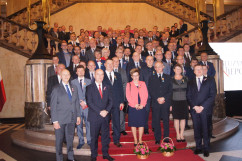 Fotogaleria z uroczystości wręczenia odznaczeń państwowych w Sali Marmurowej Śląskiego Urzędu Wojewódzkiego w Katowicach / fot. Anna Herz/