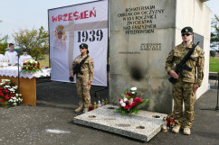 Galeria zdjęć z obchodów 79. rocznicy wybuchu II wojny światowej oraz bitwy pod Mokrą /fot. A. Kucharzewska/