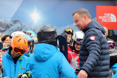 Galeria zdjęć z wizyty Prezydenta RP Andrzeja Dudy w Szczyrku i Buczkowicach /fot. A. Karendał/