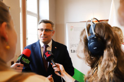 Zdjęcia z briefingu prasowego i konferencji pn.„Koalicja na rzecz osób niepełnosprawnych. Współpraca z organizacjami pozarządowymi” /fot. Anna Karendał/