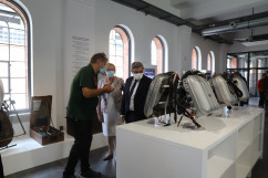 Fotogaleria składająca się ze zdjęć z uroczystego otwarcia strefy Carnall – naziemnej części Sztolni Królowa Luiza w Zabrzu z udziałem wojewody śląskiego Jarosława Wieczorka/foto: I. Matuszewska