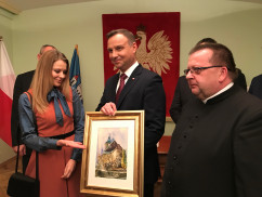 Galeria zdjęć z wizyty Pary Prezydenckiej w Skoczowie, gdzie odbył się Orszak Trzech Króli /fot. ŚUW/