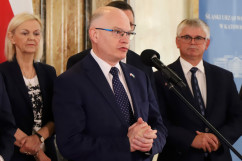 Konferencja prasowa podsumowująca wyniki naboru wniosków w ramach II edycji Programu Inwestycji Strategicznych - wypowiedź posła W. Andzela /fot. A. Księżnik/