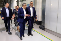 Zdjęcia z wizyty premiera Mateusza Morawieckiego w fabryce Opla w Gliwicach /fot. Anna Karendał/