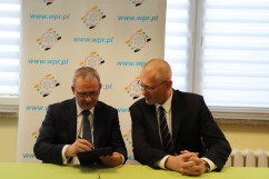 Podpisanie umów na wymianę akceleratora i zakup karetek dla województwa śląskiego /fot. I. Matuszewska/