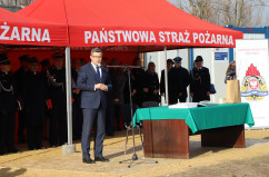 Uroczystość podpisania aktu erekcyjnego oraz wmurowania kamienia węgielnego pod budowę strażnicy Komendy Miejskiej Państwowej Straży Pożarnej w Bytomiu.