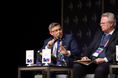 Zdjęcia z debaty na temat regionów górniczych podczas  Europejskiego Kongresu Gospodarczego /fot. A. Karendał/