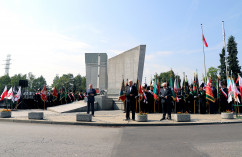 Galeria zdjęć z obchodów w Jastrzębiu-Zdroju z udziałem premiera Mateusza Morawieckiego oraz wojewody Jarosława Wieczorka /fot. A. Karendał/