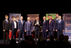 Galeria zdjęć z uroczystości podpisania umowy o współprowadzenie Teatru Dzieci Zagłębia oraz wizyty wicepremiera Glińskiego w ŚUW /fot. A. Karendał/