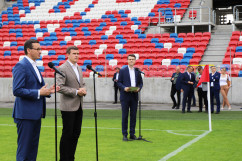 Wizyta premiera Mateusza Morawieckiego na Stadionie im. Ernesta Pohla w Zabrzu /fot. A. Księżnik/