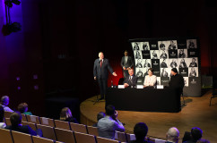 Galeria zdjęć z podpisania umowy ws. współprowadzenia orkiestry AUKSO przez Ministra Kultury i Dziedzictwa Narodowego w obecności wicewojewody Jana Chrząszcza /fot. A. Karendał/