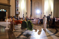 Galeria zdjęć z ostatniego pożegnania śp. abpa Szczepana Wesołego /fot. A. Karendał/