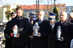 Fotogaleria z odwiedzin cmentarzy i mogił w przededniu Wszystkich Świętych/fot. I. Matuszewska