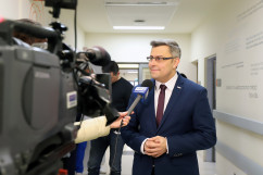 Galeria zdjęć ze spotkania z pierwszym noworodkiem 2019 roku w Śląskiem /fot. A. Karendał/