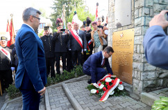 Galeria zdjęć z obchodów w Jastrzębiu-Zdroju z udziałem premiera Mateusza Morawieckiego oraz wojewody Jarosława Wieczorka /fot. A. Karendał/