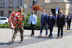 Uroczystości z okazji 81. rocznicy śmierci Wojciecha Korfantego /fot. A. Księżnik/