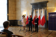 Galeria zdjęć z briefingu prasowego dot. odbudowy linii kolejowej nr 182 z Tarnowskich Gór do Zawiercia /fot. A. Księżnik/