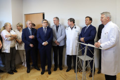 Otwarcie zmodernizowanych oddziałów Uniwersyteckiego Centrum Klinicznego im. prof. K. Gibińskiego Śląskiego Uniwersytetu Medycznego w Katowicach /fot. A. Księżnik/