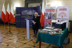 Ogłoszenie wyników konkursu na najaktywniejszego seniora i najaktywniejszą seniorkę w województwie - przemówienie Pełnomocnika Wojewody Śląskiego ds. Rodziny /fot. A. Księżnik/