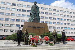 Uroczystości z okazji 81. rocznicy śmierci Wojciecha Korfantego /fot. A. Księżnik/
