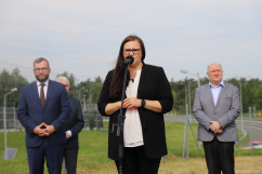 Fotogaleria składająca się ze zdjęć z uroczystości podpisania umowy na zaprojektowanie i budowę drogi ekspresowej /foto: I. Matuszewska
