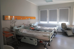 Otwarcie zmodernizowanych oddziałów Uniwersyteckiego Centrum Klinicznego im. prof. K. Gibińskiego Śląskiego Uniwersytetu Medycznego w Katowicach /fot. A. Księżnik/