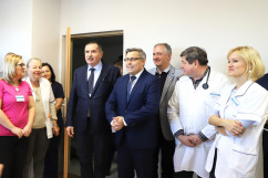 Otwarcie zmodernizowanych oddziałów Uniwersyteckiego Centrum Klinicznego im. prof. K. Gibińskiego Śląskiego Uniwersytetu Medycznego w Katowicach /fot. A. Księżnik/
