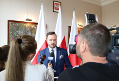 Zdjęcia z briefingu prasowego nt. zadań realizowanych przez pracowników socjalnych /fot. A. Karendał/